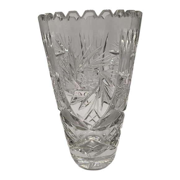 Pinwheel Vintage Star Fan Sawtooth Pattern Cut Crystal Vase - Picture 1 of 7
